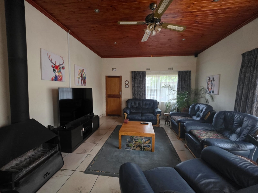 3 Bedroom Property for Sale in Mantevrede Gauteng