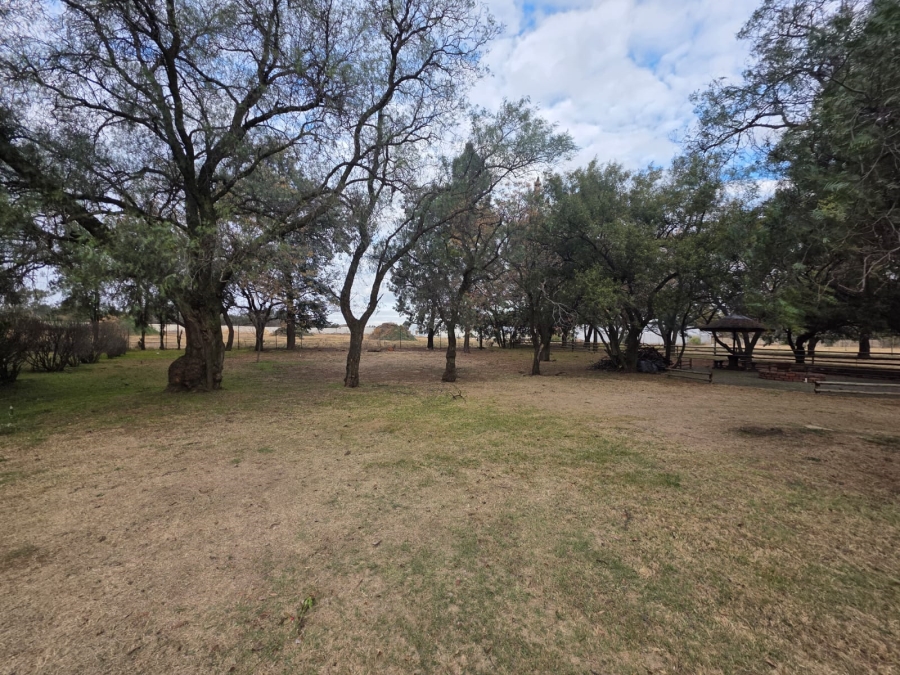 3 Bedroom Property for Sale in Mantevrede Gauteng