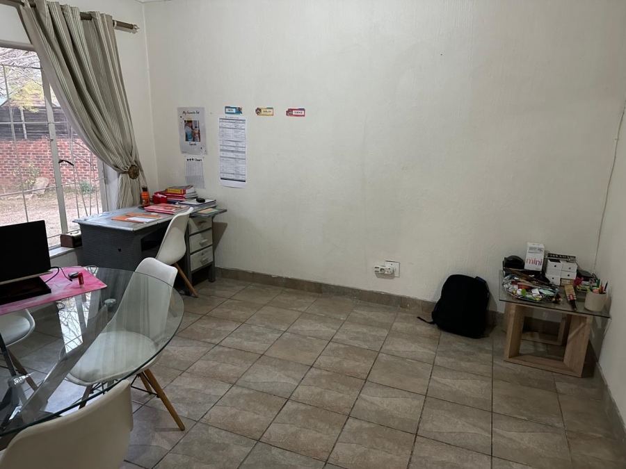To Let 3 Bedroom Property for Rent in Olivedale Gauteng