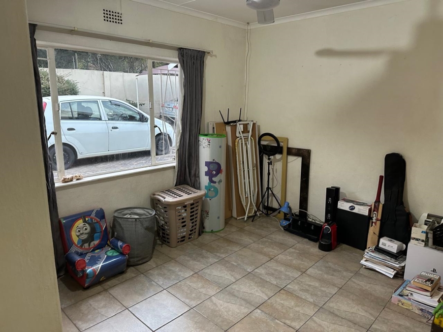 To Let 3 Bedroom Property for Rent in Olivedale Gauteng