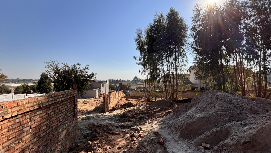 5 Bedroom Property for Sale in Roodepark Eco Estate Gauteng