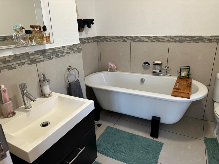 3 Bedroom Property for Sale in Northgate Gauteng