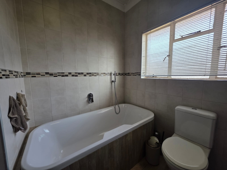 3 Bedroom Property for Sale in Lasiandra Gauteng