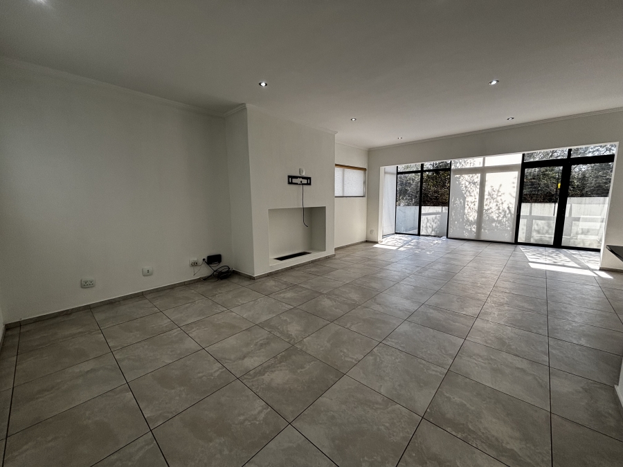 3 Bedroom Property for Sale in Edenburg Gauteng