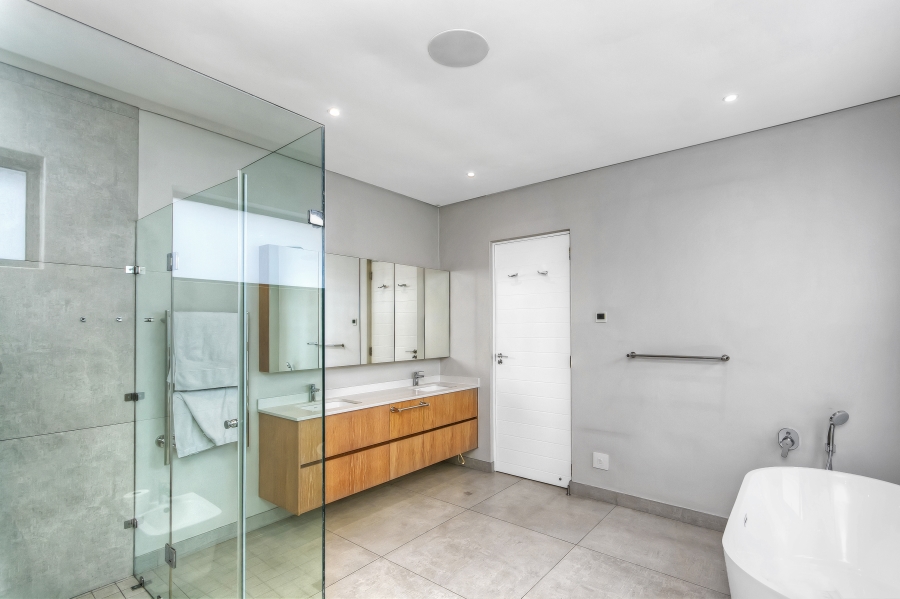 4 Bedroom Property for Sale in Morningside Gauteng