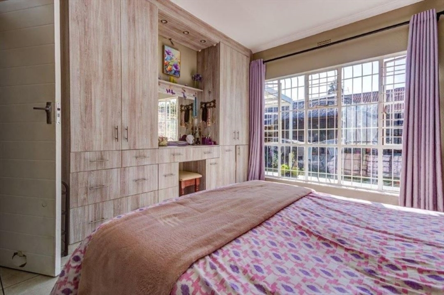 3 Bedroom Property for Sale in Edleen Gauteng