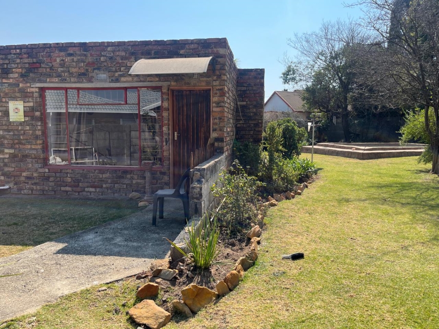 To Let 3 Bedroom Property for Rent in Norkem Park Gauteng
