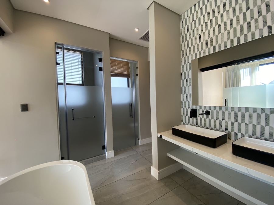 To Let 4 Bedroom Property for Rent in Neighbourhood Estate Gauteng