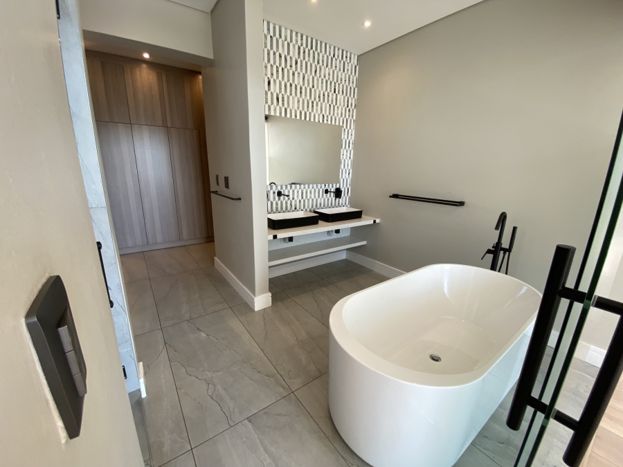 To Let 4 Bedroom Property for Rent in Neighbourhood Estate Gauteng
