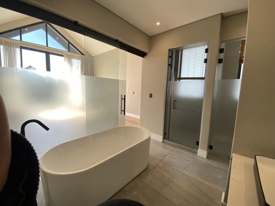 To Let 4 Bedroom Property for Rent in Neighbourhood Estate Gauteng