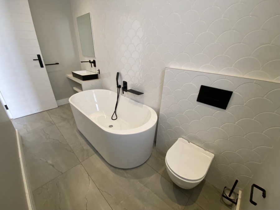To Let 4 Bedroom Property for Rent in Neighbourhood Estate Gauteng