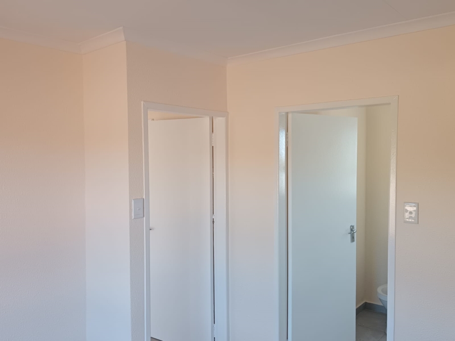 2 Bedroom Property for Sale in The Orchards Gauteng