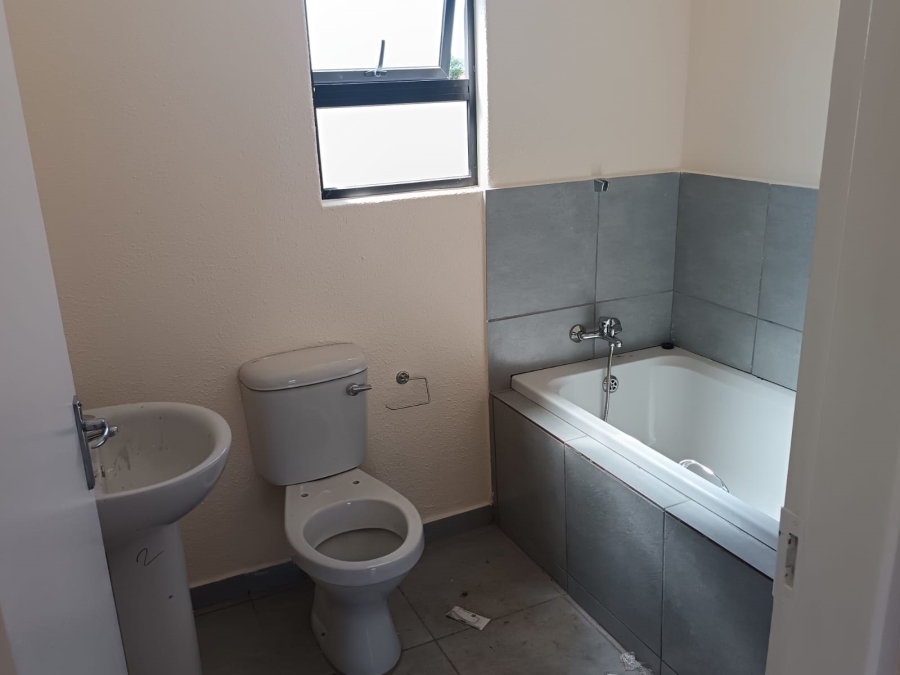 2 Bedroom Property for Sale in The Orchards Gauteng