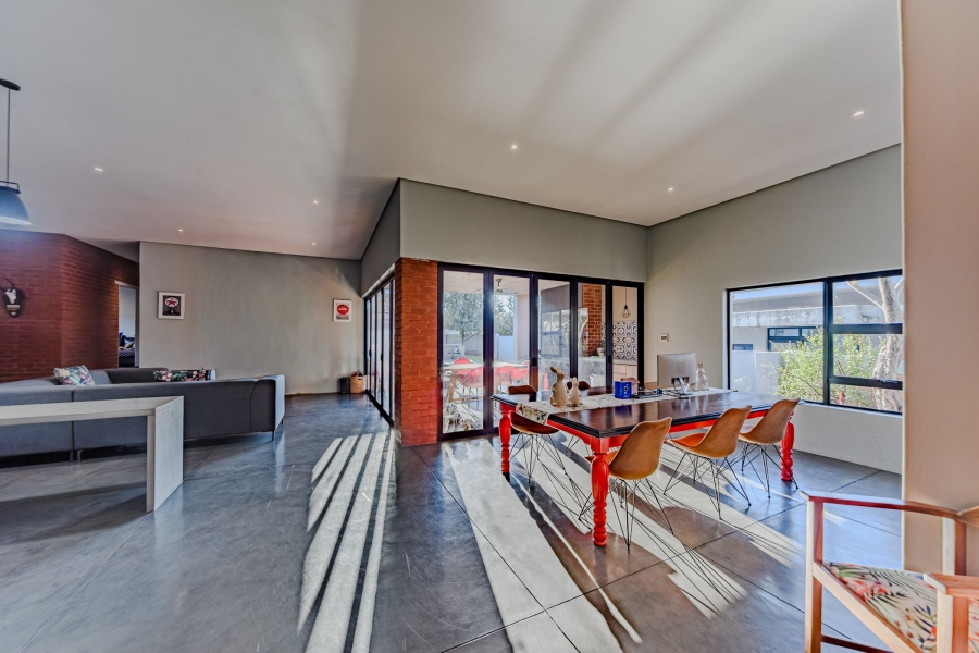 4 Bedroom Property for Sale in Lombardy Estate Gauteng