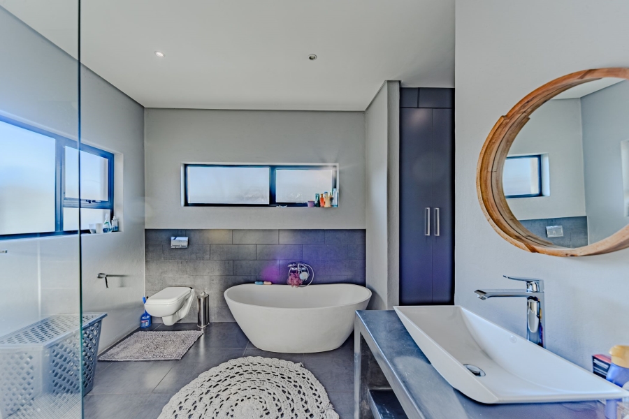 4 Bedroom Property for Sale in Lombardy Estate Gauteng