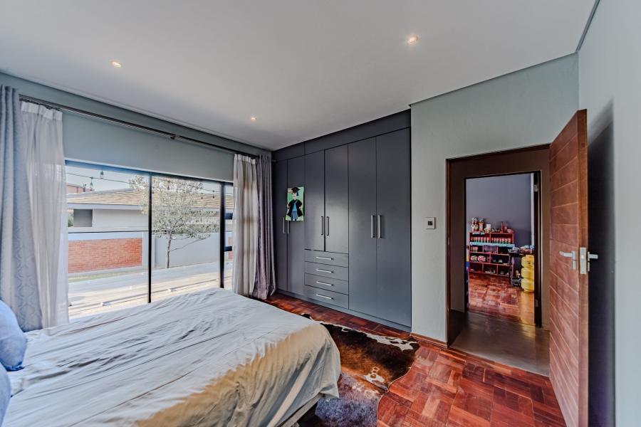 4 Bedroom Property for Sale in Lombardy Estate Gauteng