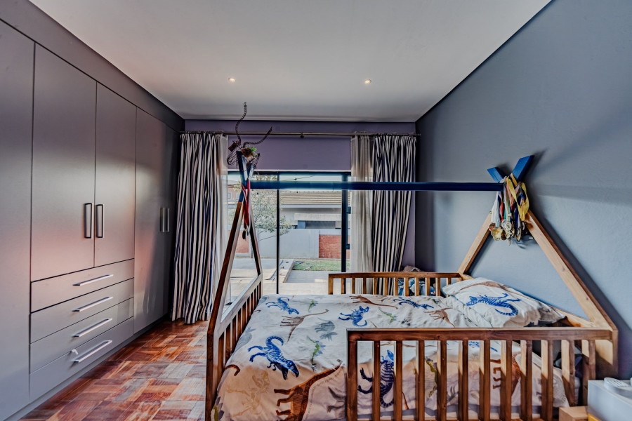 4 Bedroom Property for Sale in Lombardy Estate Gauteng