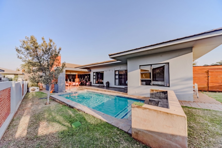 4 Bedroom Property for Sale in Lombardy Estate Gauteng