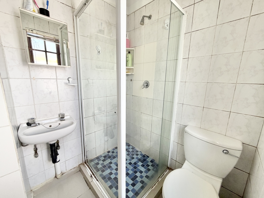 2 Bedroom Property for Sale in Halfway Gardens Gauteng
