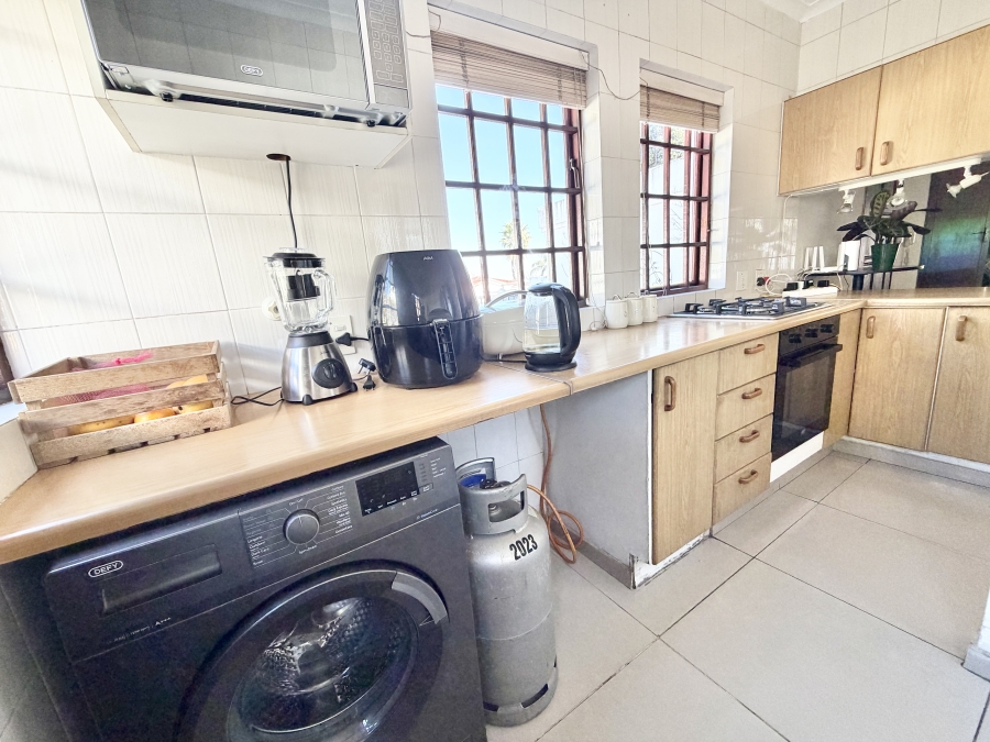 2 Bedroom Property for Sale in Halfway Gardens Gauteng