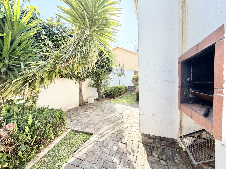 2 Bedroom Property for Sale in Halfway Gardens Gauteng