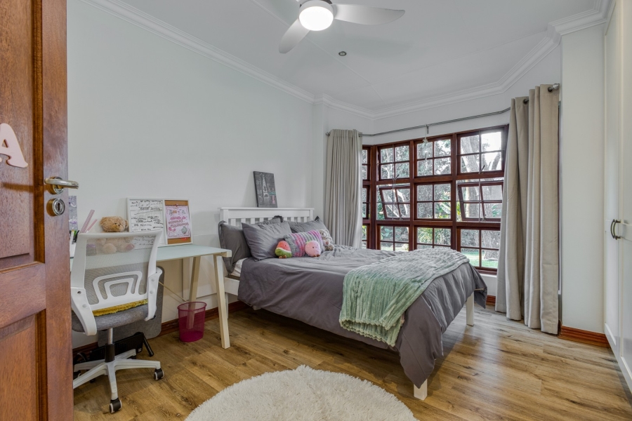 4 Bedroom Property for Sale in Sandhurst Gauteng
