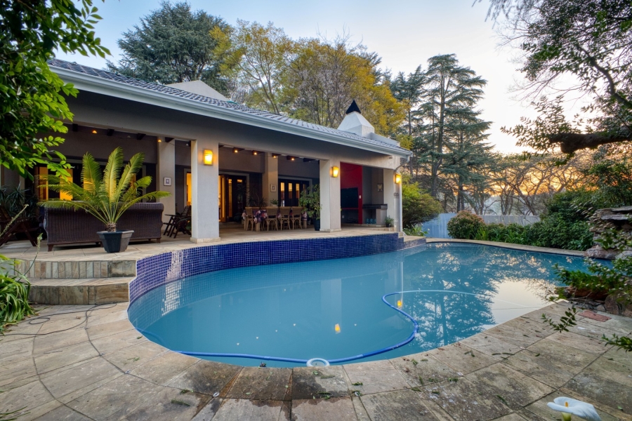 4 Bedroom Property for Sale in Sandhurst Gauteng