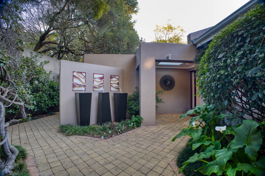 4 Bedroom Property for Sale in Sandhurst Gauteng