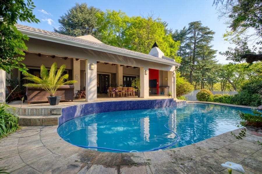 4 Bedroom Property for Sale in Sandhurst Gauteng