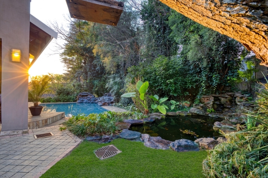 4 Bedroom Property for Sale in Sandhurst Gauteng