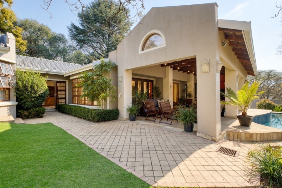 4 Bedroom Property for Sale in Sandhurst Gauteng