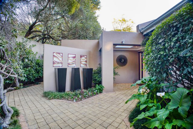 4 Bedroom Property for Sale in Sandhurst Gauteng