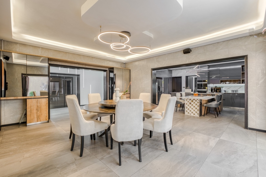 5 Bedroom Property for Sale in Bryanston Gauteng