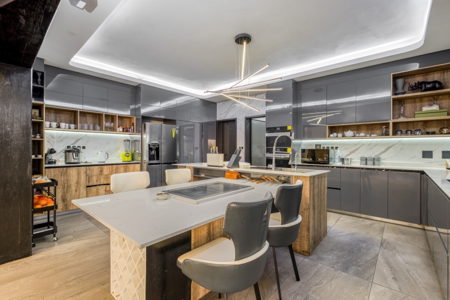 5 Bedroom Property for Sale in Bryanston Gauteng
