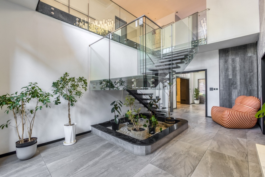 5 Bedroom Property for Sale in Bryanston Gauteng