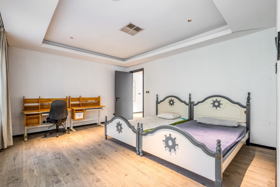 5 Bedroom Property for Sale in Bryanston Gauteng