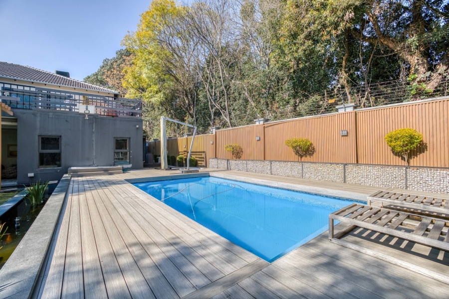 5 Bedroom Property for Sale in Bryanston Gauteng