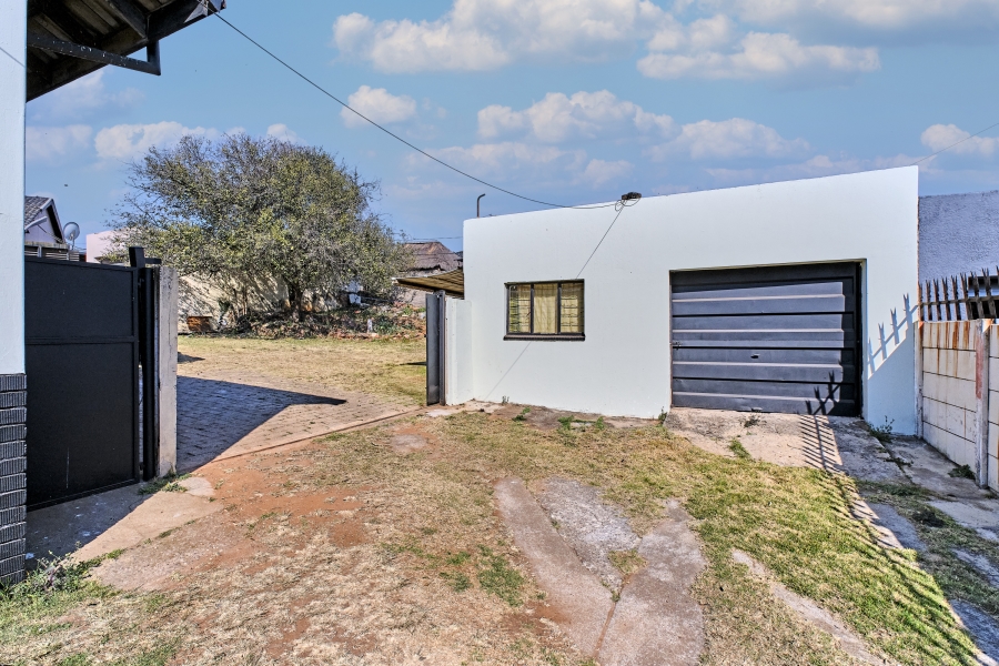 3 Bedroom Property for Sale in Lindhaven Gauteng