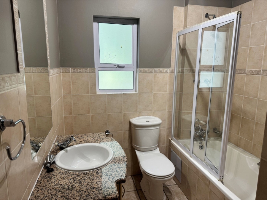 To Let 2 Bedroom Property for Rent in Melrose Gauteng