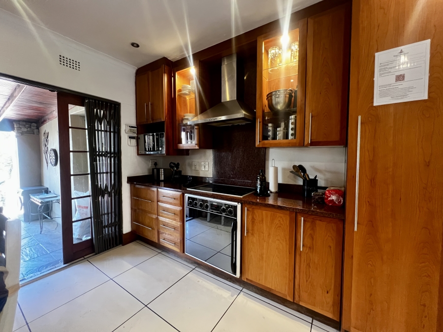 5 Bedroom Property for Sale in Paulshof Gauteng