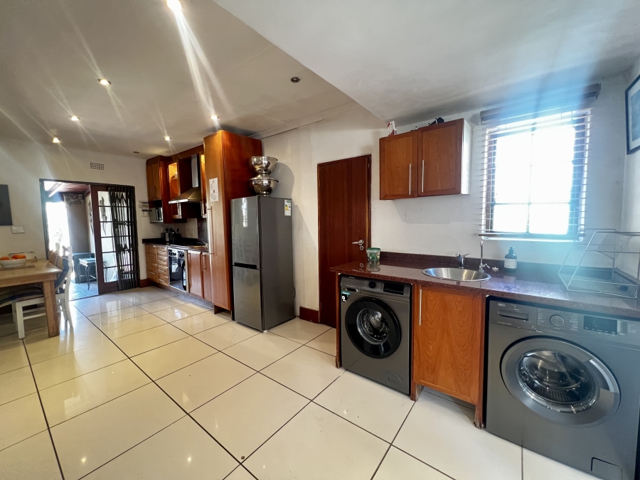 5 Bedroom Property for Sale in Paulshof Gauteng