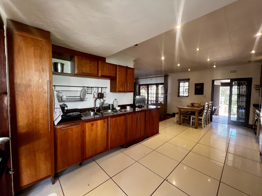 5 Bedroom Property for Sale in Paulshof Gauteng