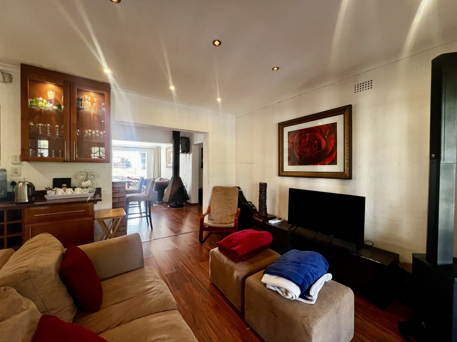 5 Bedroom Property for Sale in Paulshof Gauteng