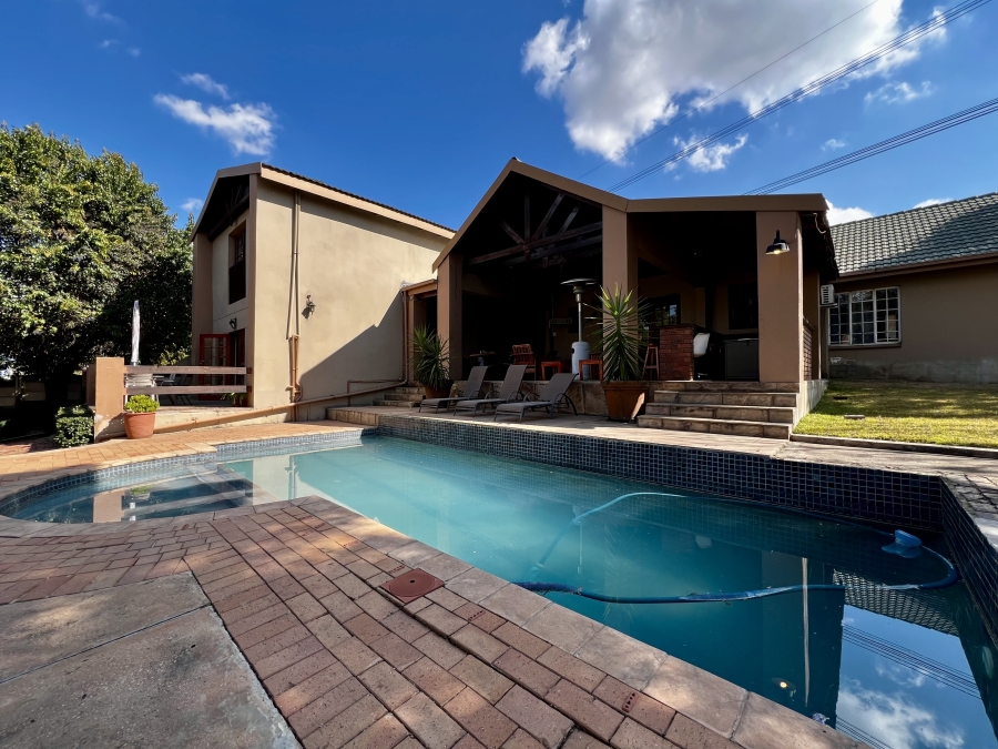 5 Bedroom Property for Sale in Paulshof Gauteng