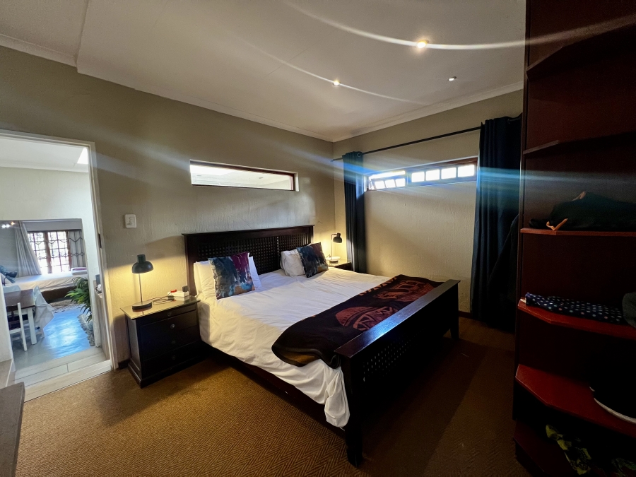 5 Bedroom Property for Sale in Paulshof Gauteng