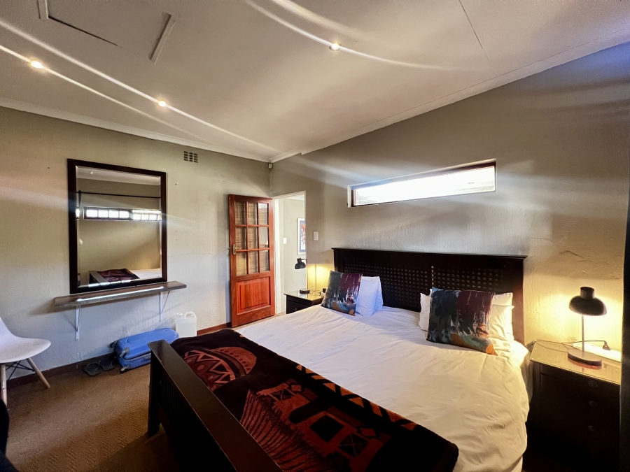 5 Bedroom Property for Sale in Paulshof Gauteng