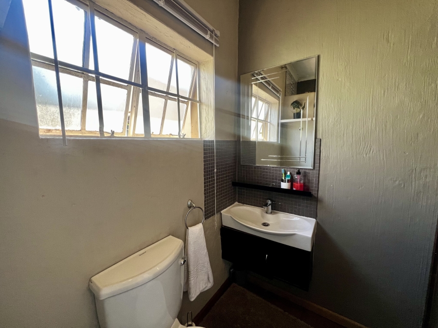 5 Bedroom Property for Sale in Paulshof Gauteng