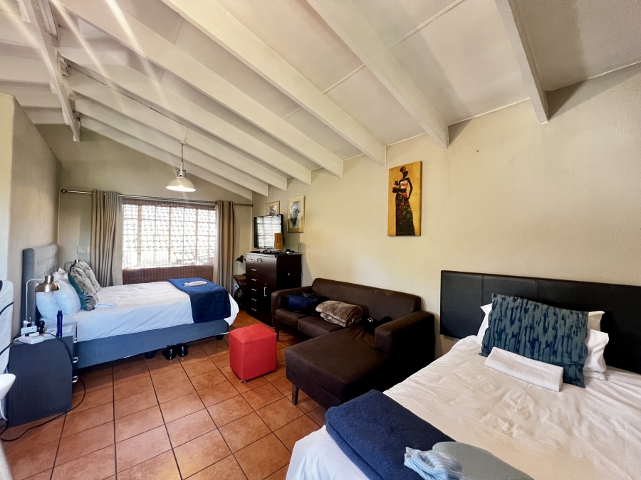 5 Bedroom Property for Sale in Paulshof Gauteng