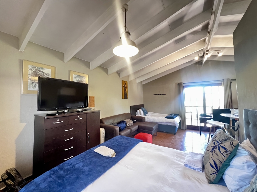 5 Bedroom Property for Sale in Paulshof Gauteng