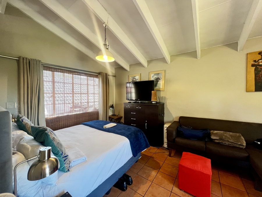 5 Bedroom Property for Sale in Paulshof Gauteng